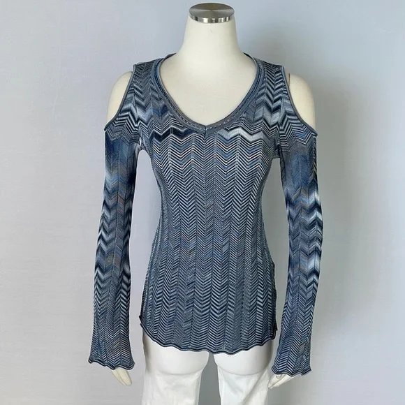 WHBM Blue Zigzag Open Shoulder Sweater X Small - Picture 1 of 10